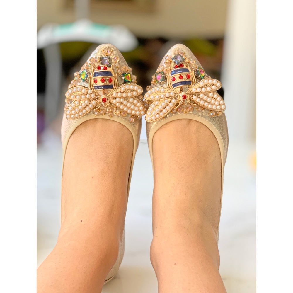 HP Pointy Toe Crystals Bee Flat Shoes